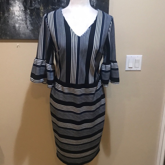 NWT New York & Company Striped V-Neck Bell Sleeved Midi Dress-Size 4 - Picture 1 of 14
